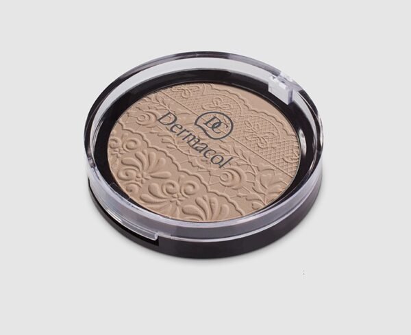 بودرة مضغوطه بدرجة لون رقم 04 من درماكول