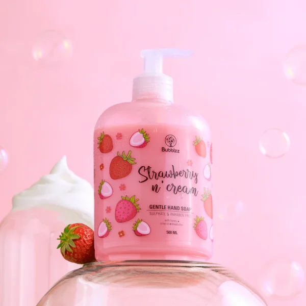 صابون اليدين ستروبيري إن كريم من بابلز - 500 مل