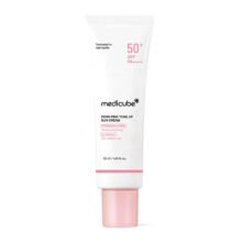 واقي شمس ينك تون أب بعامل حماية +SPF50 PA+ لتوحيد اللون وإشراقة البشرة من ميديكيوب - 50 مل